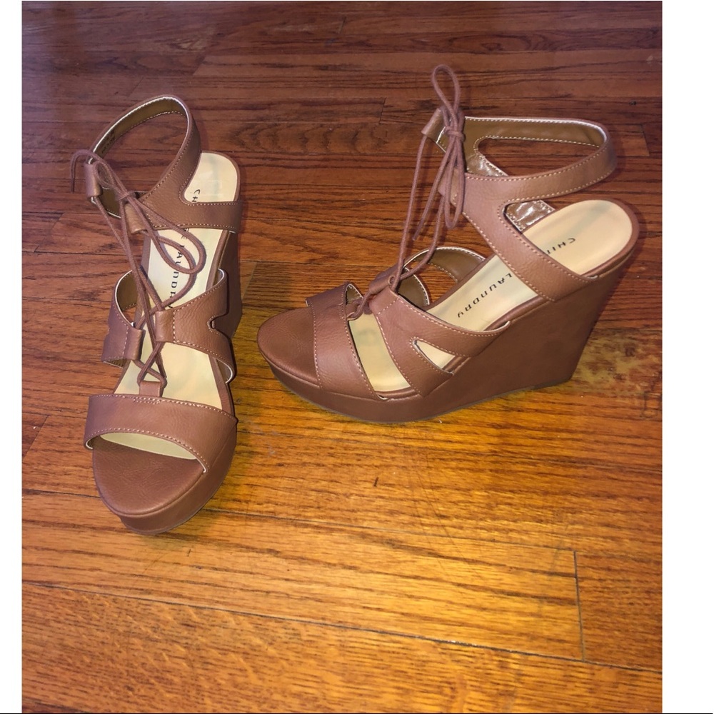 Chinese Laundry Tan/Camel Colored Wedges